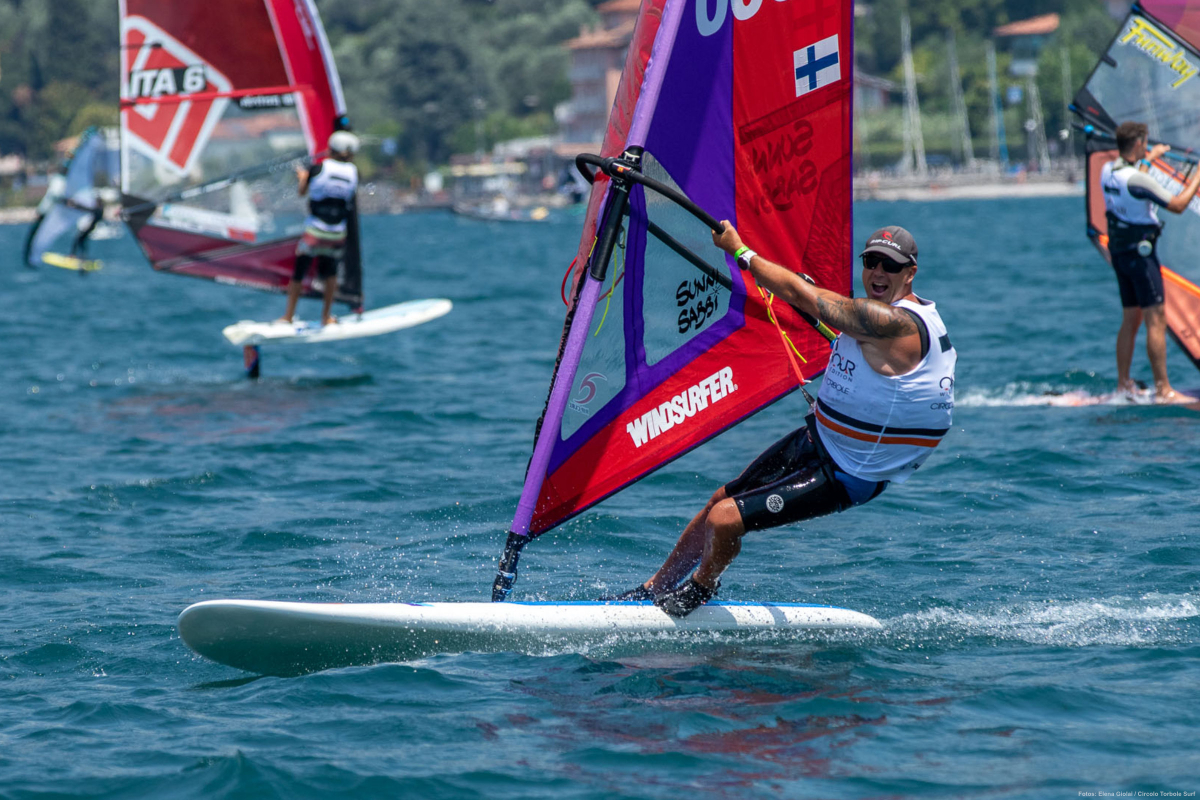 Teilnehmer mit Windsurfer LT waren ebenfalls am Start.