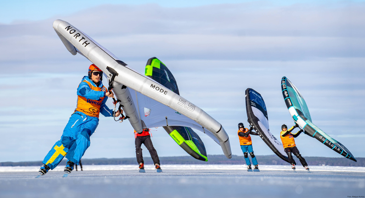 Ein paar Schlittschuhe und ein Wing genügen...