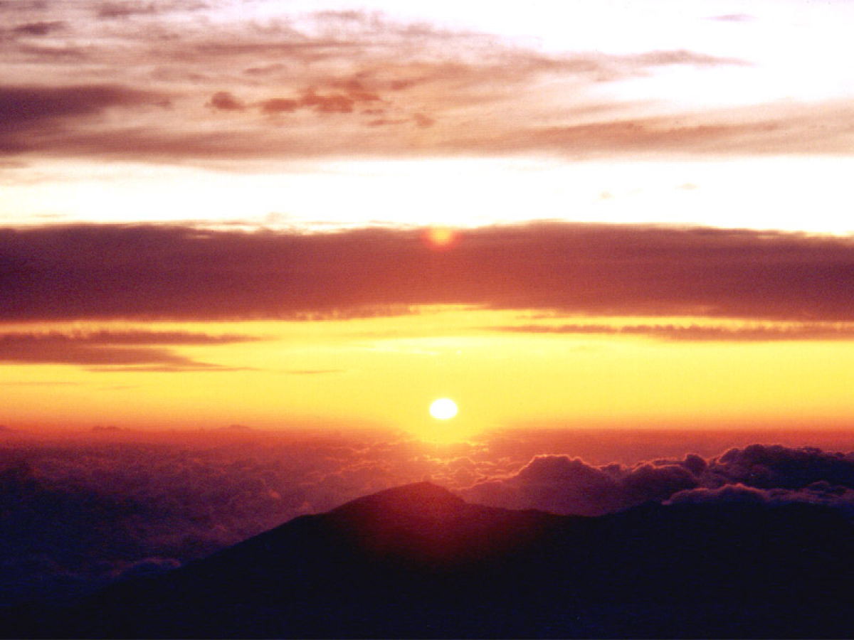 Sonnenaufgang über den Wolken... Haleakala Crater/Maui
